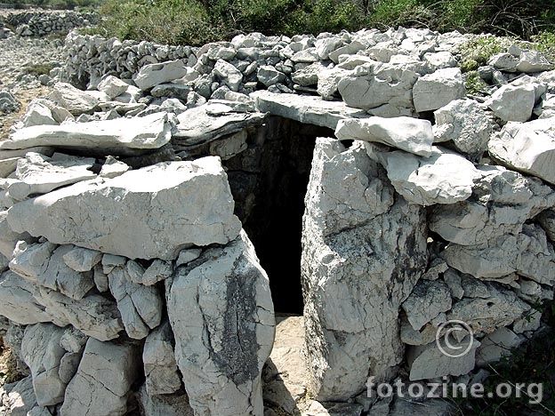 škalnica na bunaru