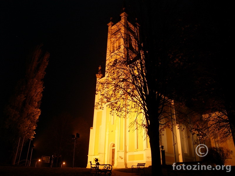 Katedrala u noći