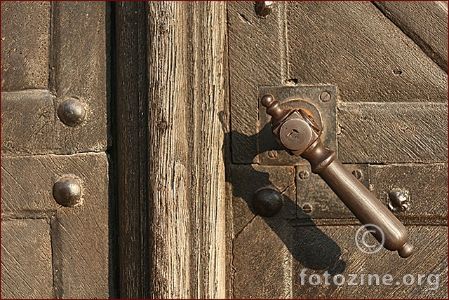 Detalj vrata franjevačkog samostana
