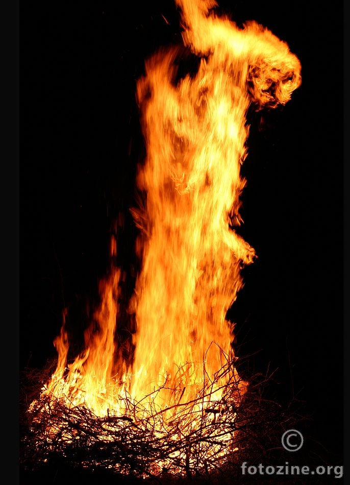 vatrica za roštilj...