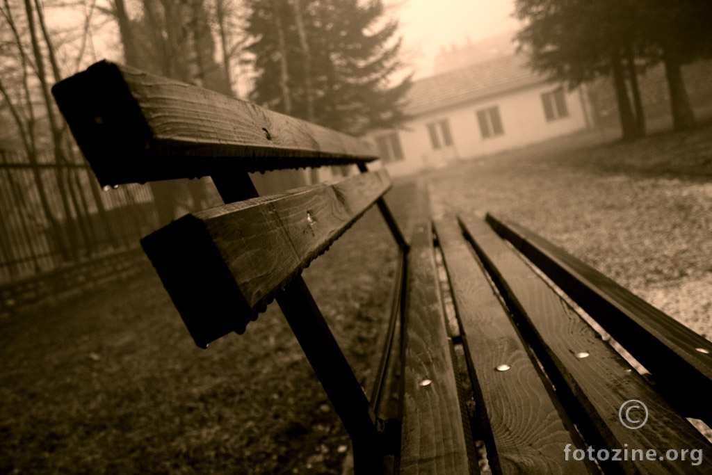 Old scool bench