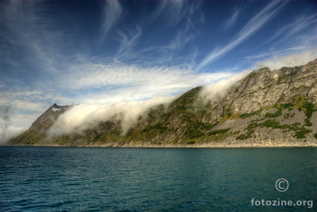 Još jedna oblačna lavina, Gryllefjord, Norveška