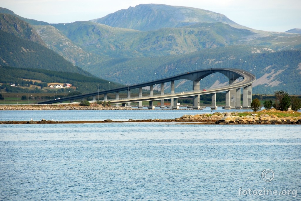 Most sa zavojem, Norveška