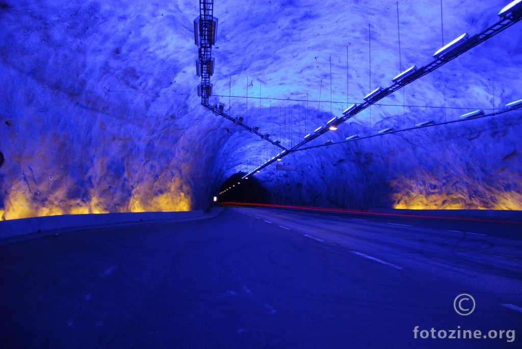 Laerdal tunel, Norveška