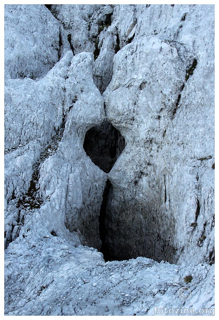 Poljubac u stijeni