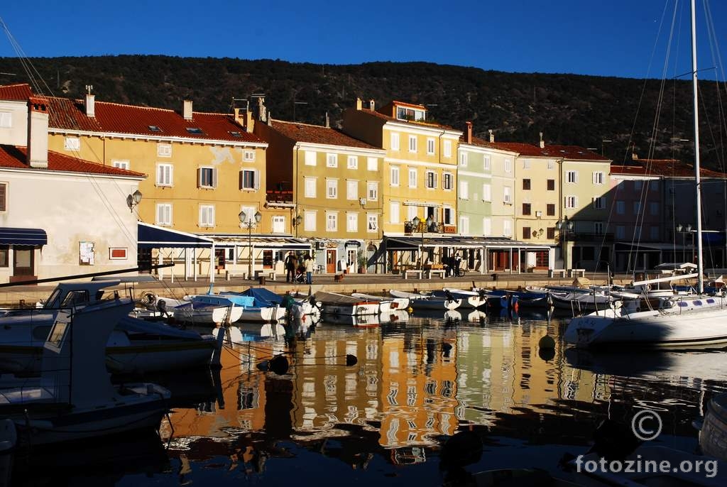 Cres