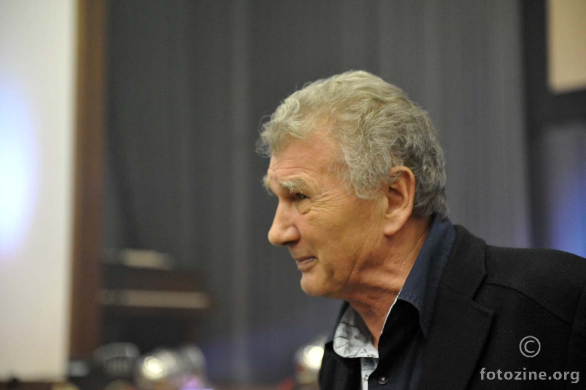 pjesnik Enes Kišević