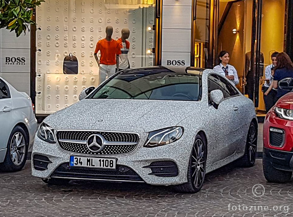 MERCEDES, model SWAROVSKI :)