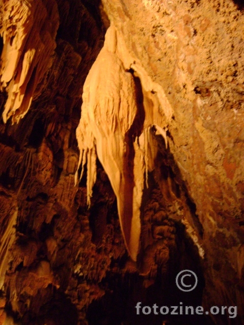 La Grotte De Dargilan 8