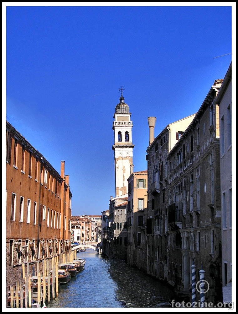 Canale e torre...Venezia