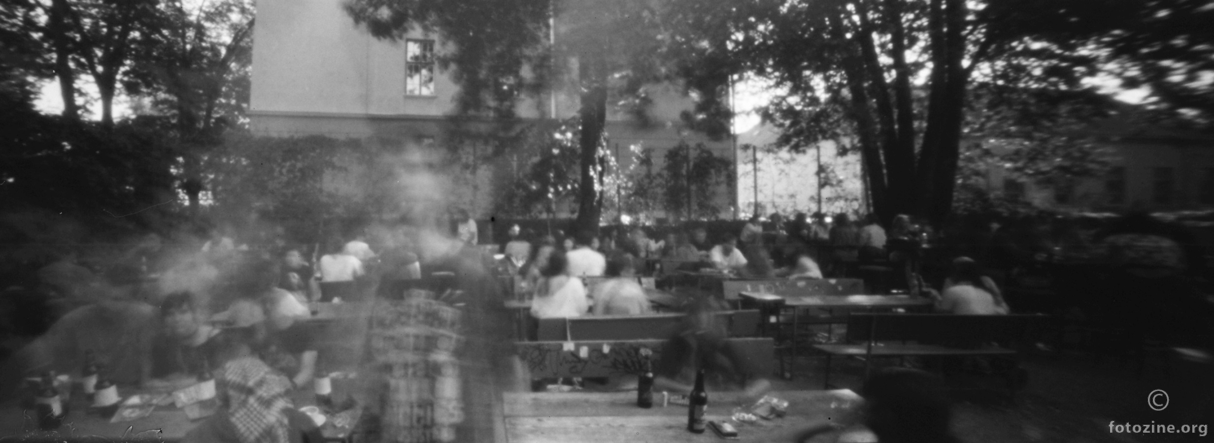 RADIONICA kamere opskure koju je odlično organizirao fotoziner Bobo na terasi U KRIVOM PUTU