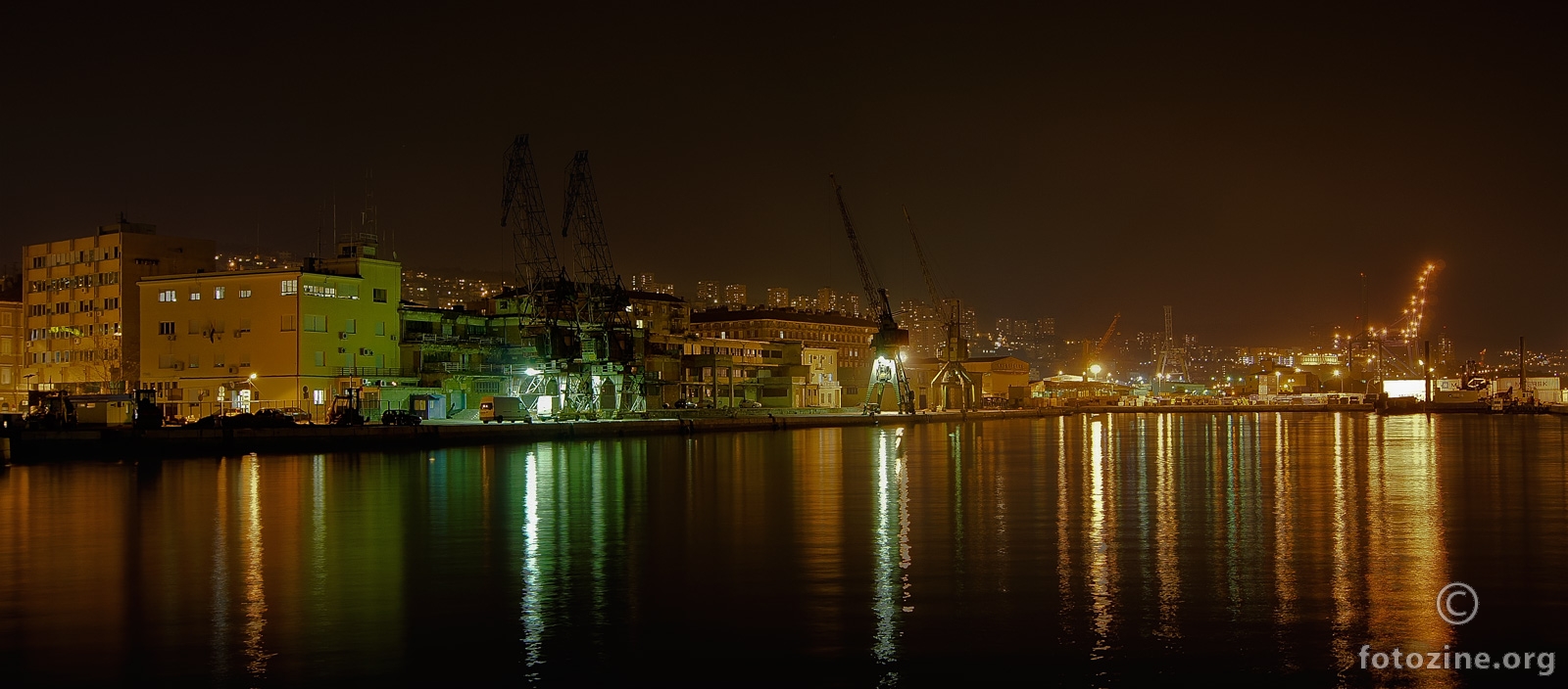 night in the port.....
