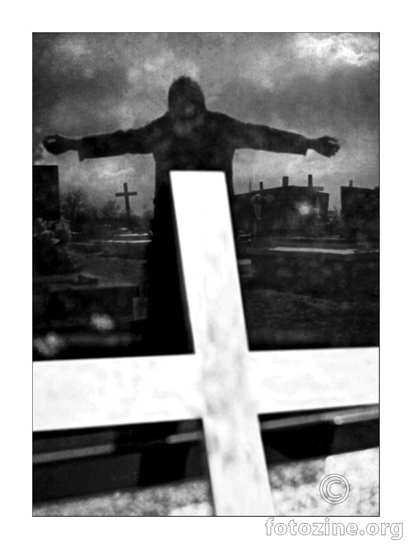 ANALOGIJA B&W - Raspeće