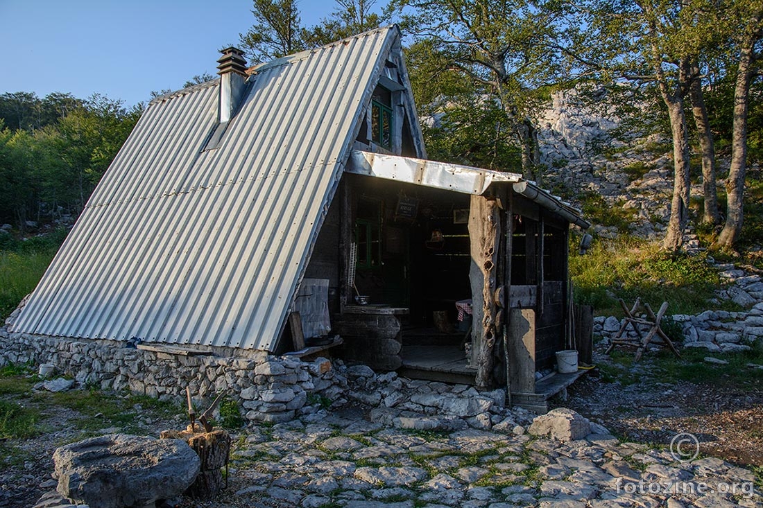 Planinarsko sklonište Struge