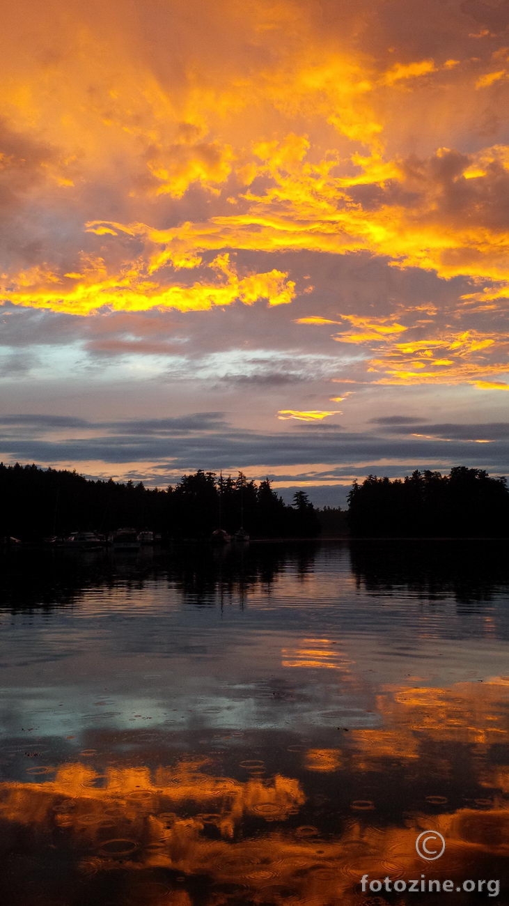 Just another tacky sunset with some rain