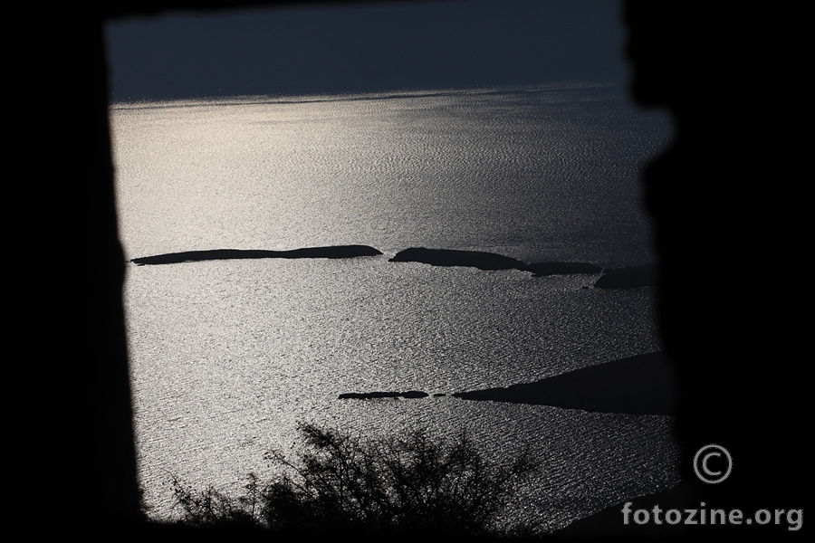 Goli otok...pogled iz bunkera