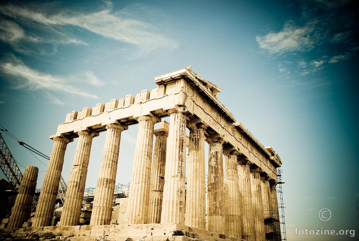 Akropola-greek
