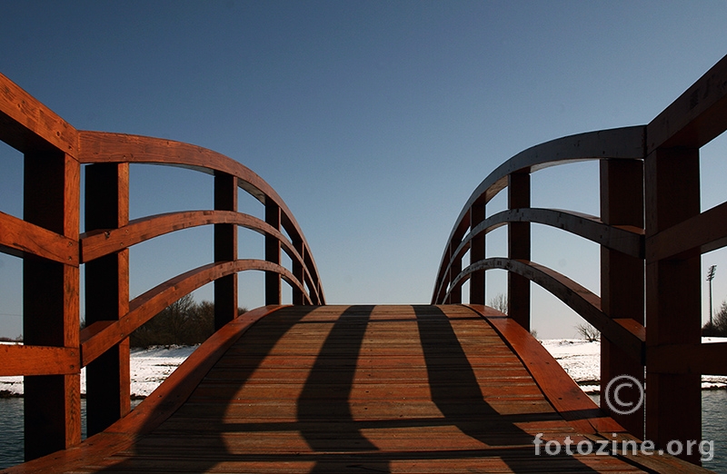 Flying bridge