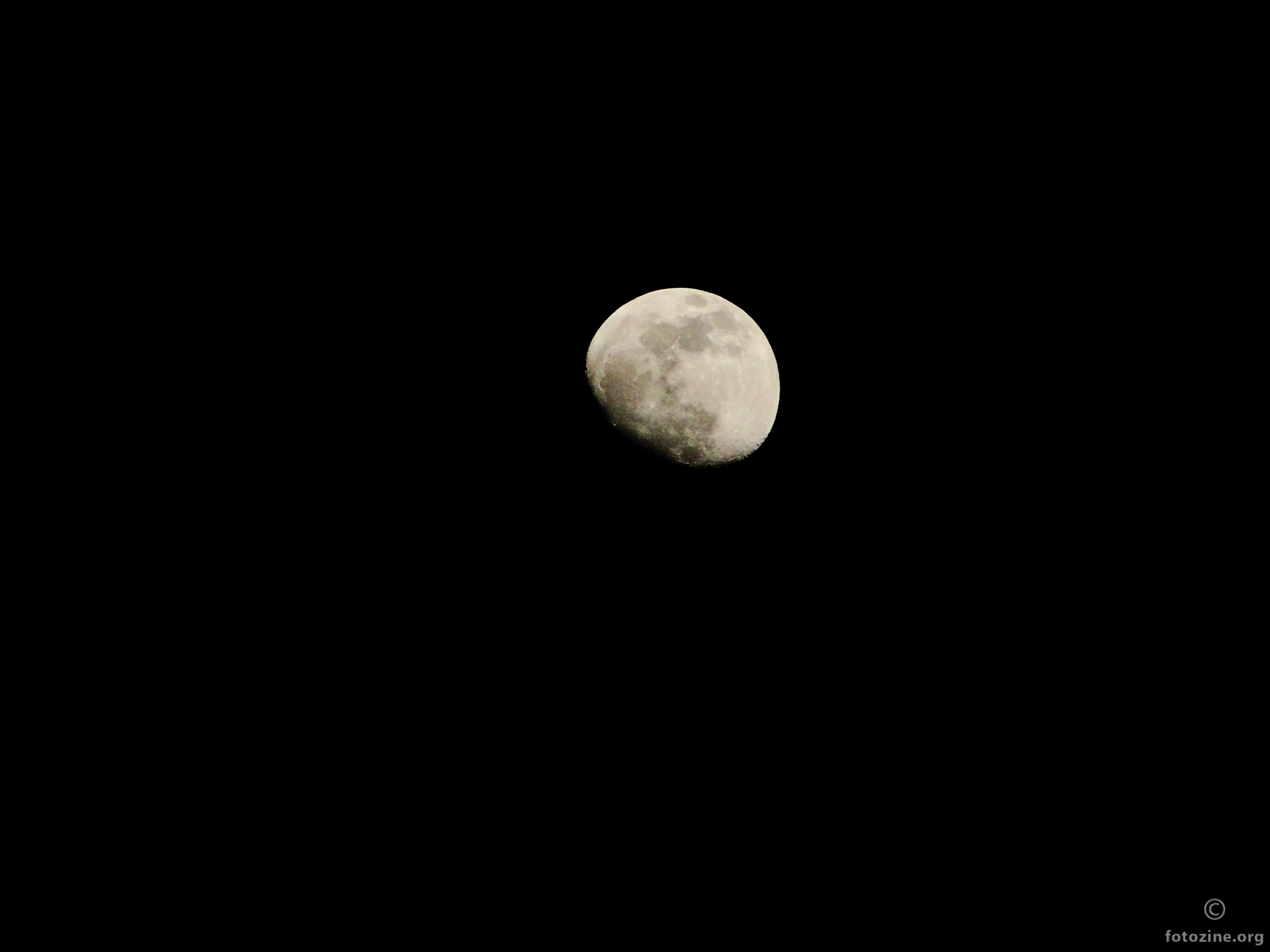 Moon over Čakovec