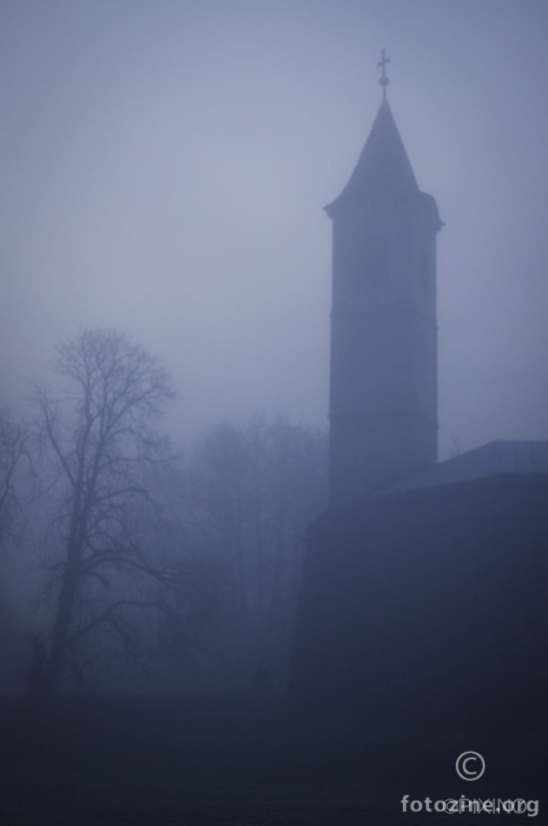 Čakovec - stari grad u jutarnjoj magli