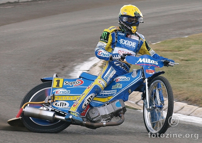 2010. speedway world champion 