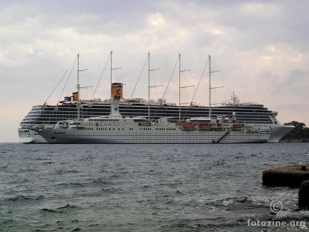 Costa Meditarenea & Club Med 2