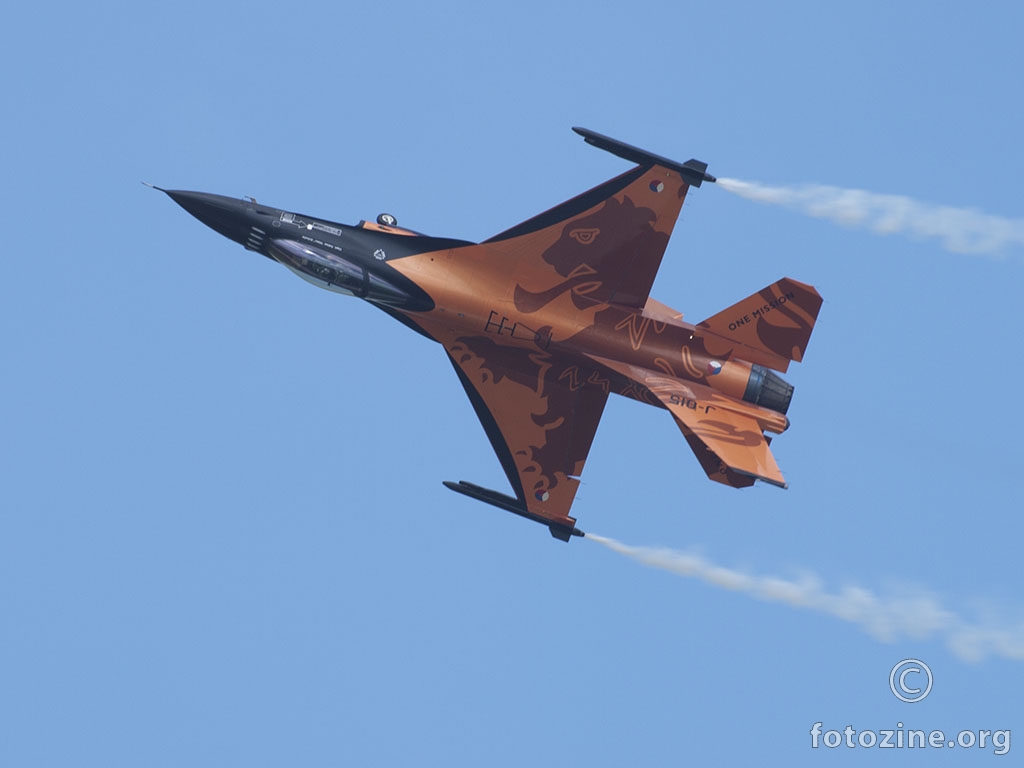 Dutch demo F-16AM