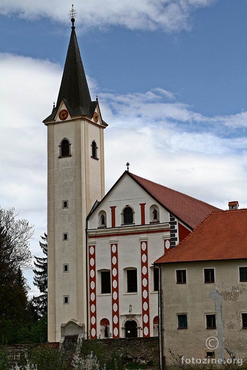 Franjevački samostan i crkva uznesenja Blažene djevice Marije-Samobor