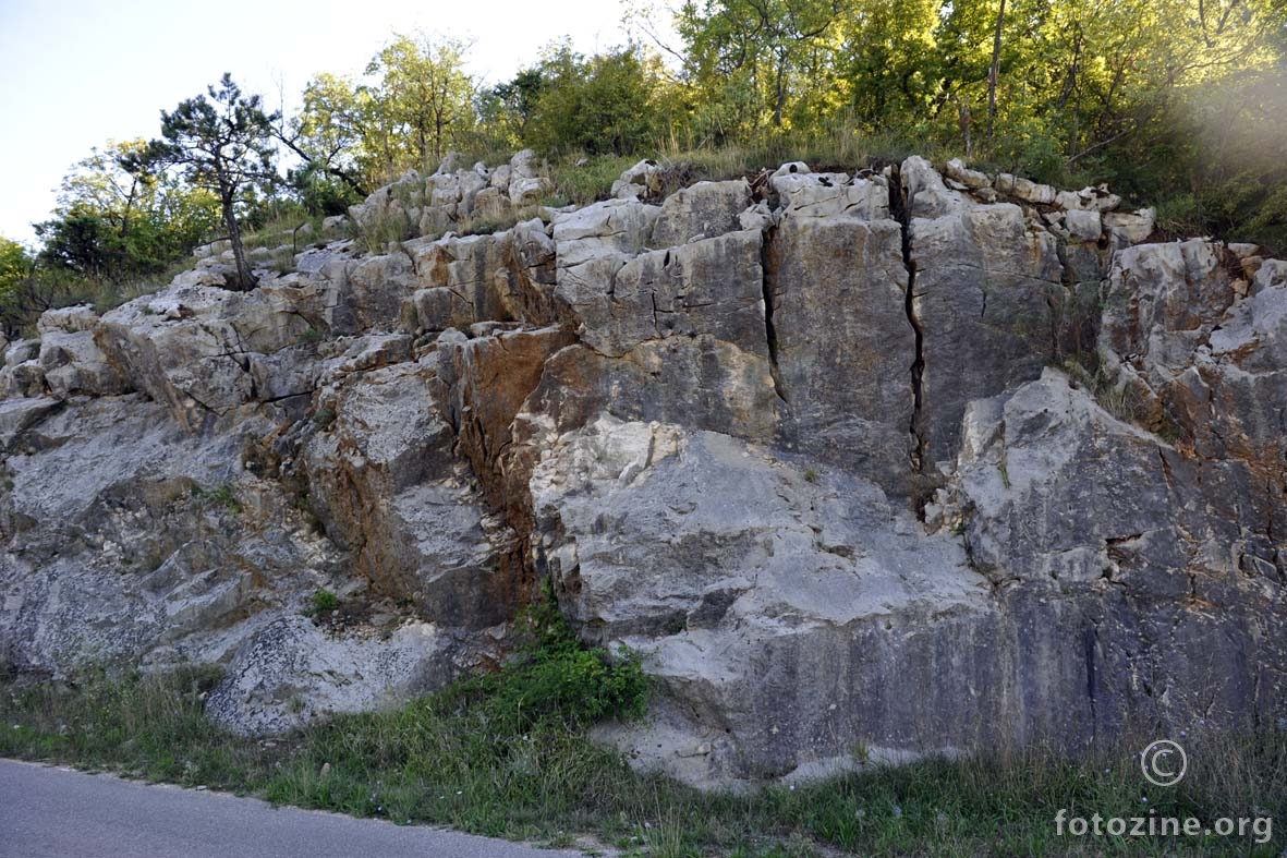 stijene u okolici Mavrića