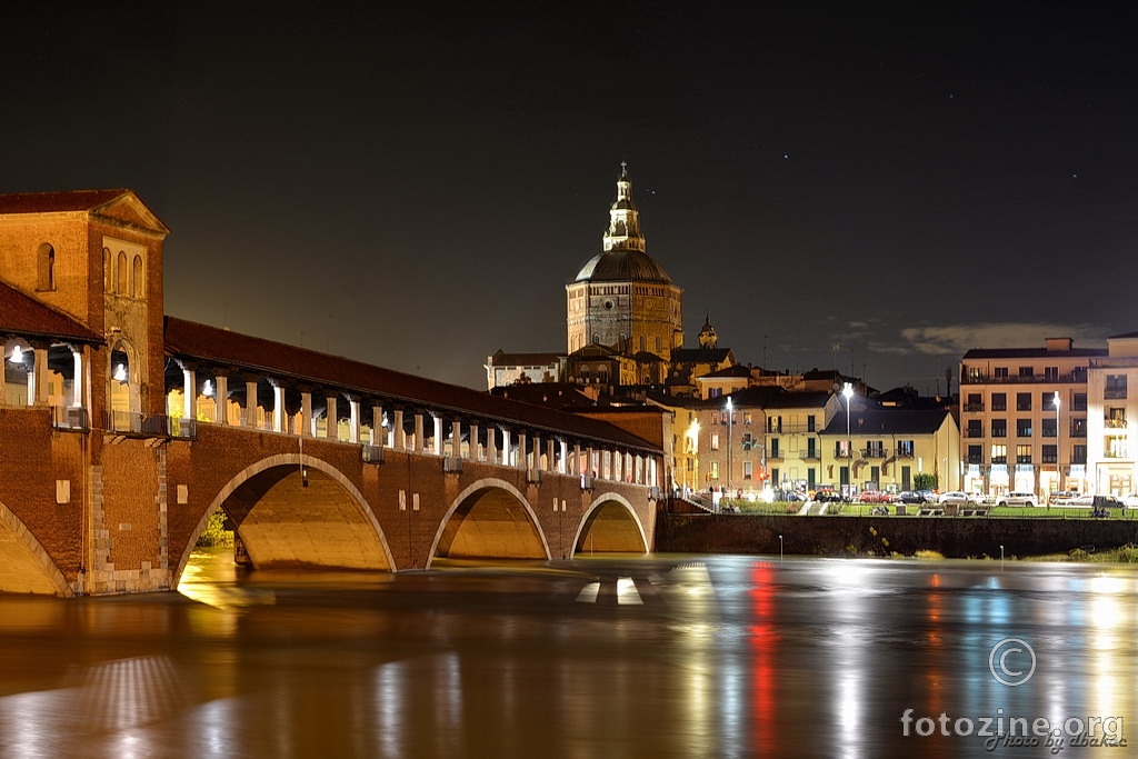 Ponte Coperto & Cattedrale di Santo Stefano e Santa Maria Assunta - Pavia, Italy