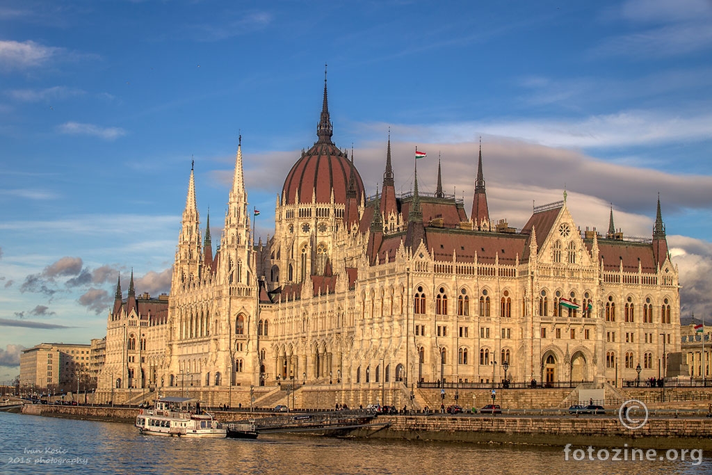 Parlament-Budimpešta..