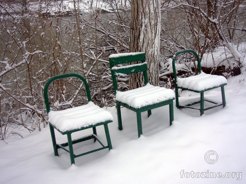 Tri stolice