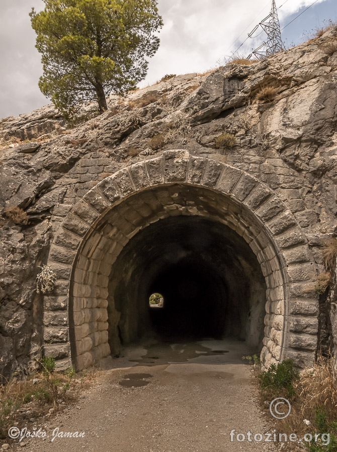 Tunel Mačkovac- južni ulaz