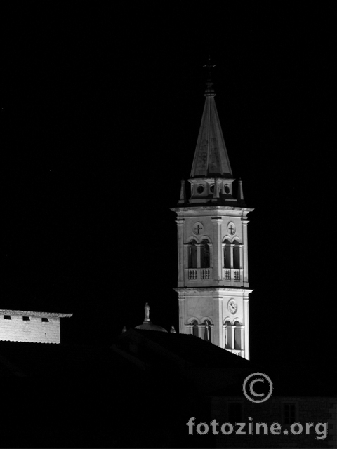 Kampanel by night