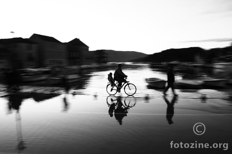 trough the tide