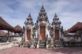 Pura Dalem, Le…