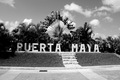 puerta maya