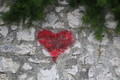 srce na zidu